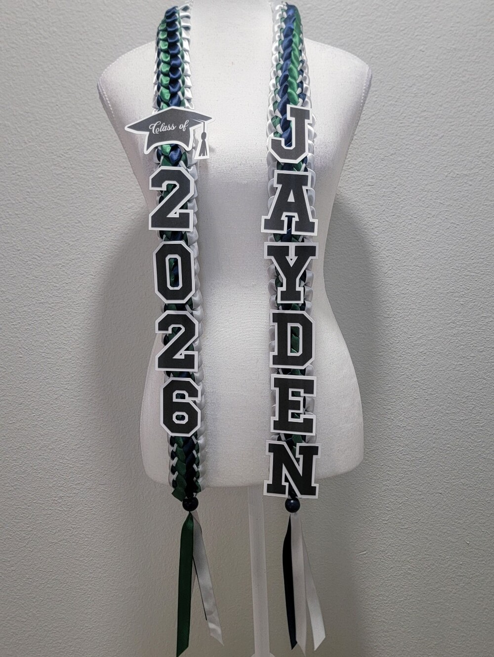 Graduation Money Lei - Picture 2 of 6